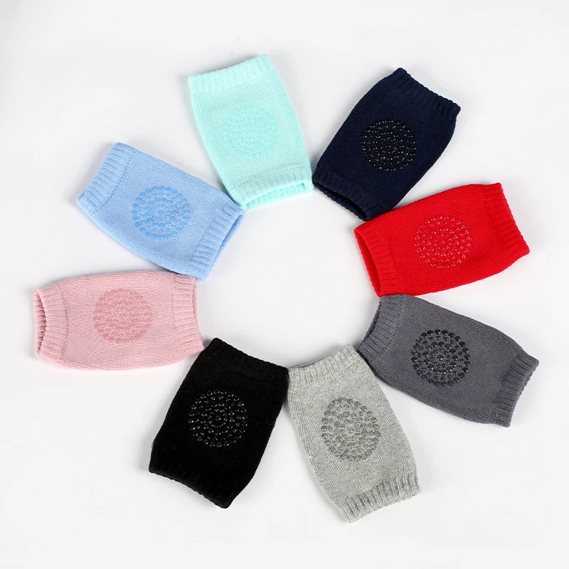 Baby safety knee pads by Daliona with soft cushioning, providing comfort and protection during crawling.
